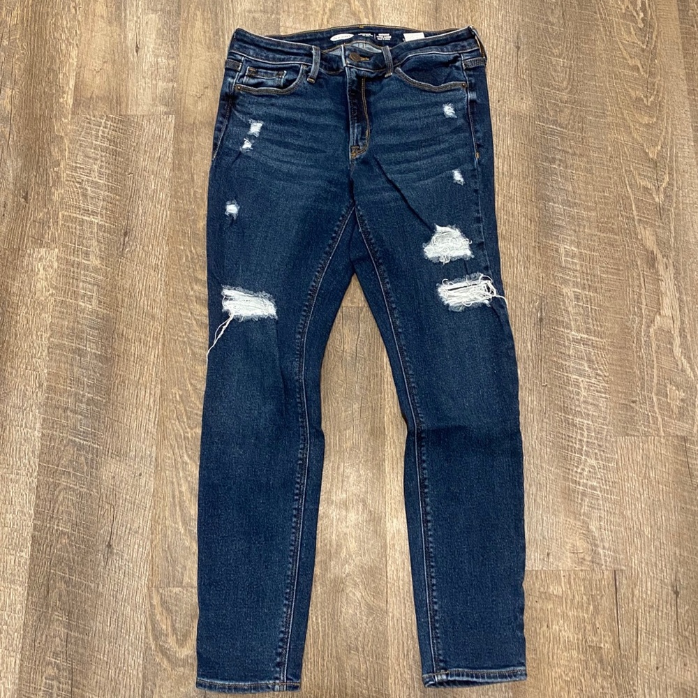 Old Navy Rockstar Distressed Jeans